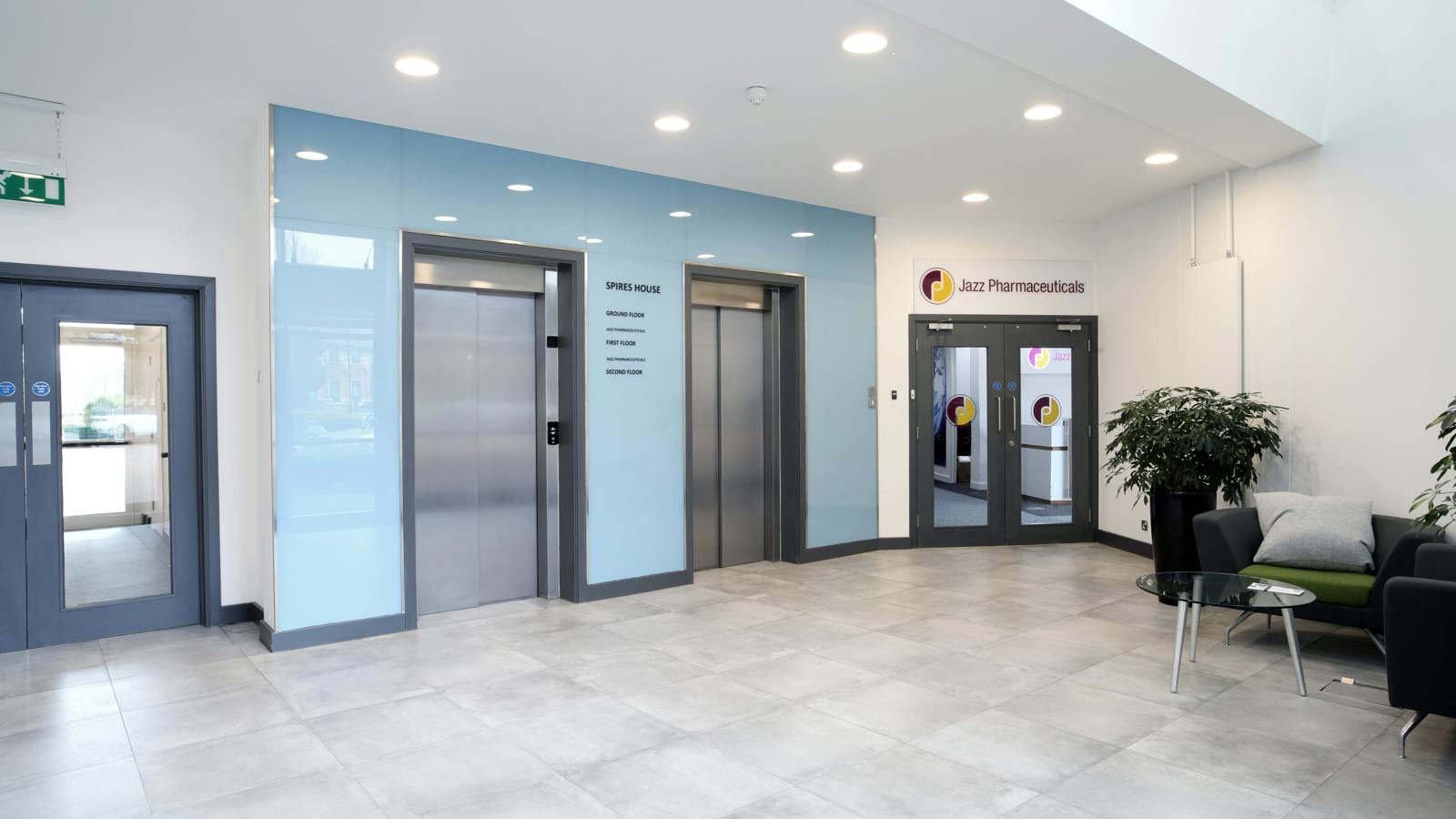Spires House 5700 ARC Oxford foyer 2 image1.jpg Spires House 5700 ARC Oxford foyer 2 image