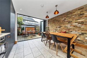 Cambridgeshire, CB1 2HW picture 2