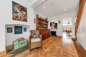 Cambridgeshire, CB1 2HW picture 6