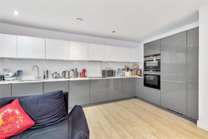 Cambridgeshire, CB1 2FY picture 3