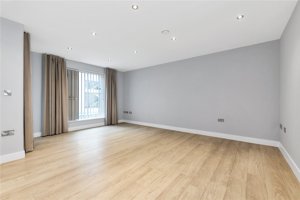 Cambridgeshire, CB1 2FY picture 4