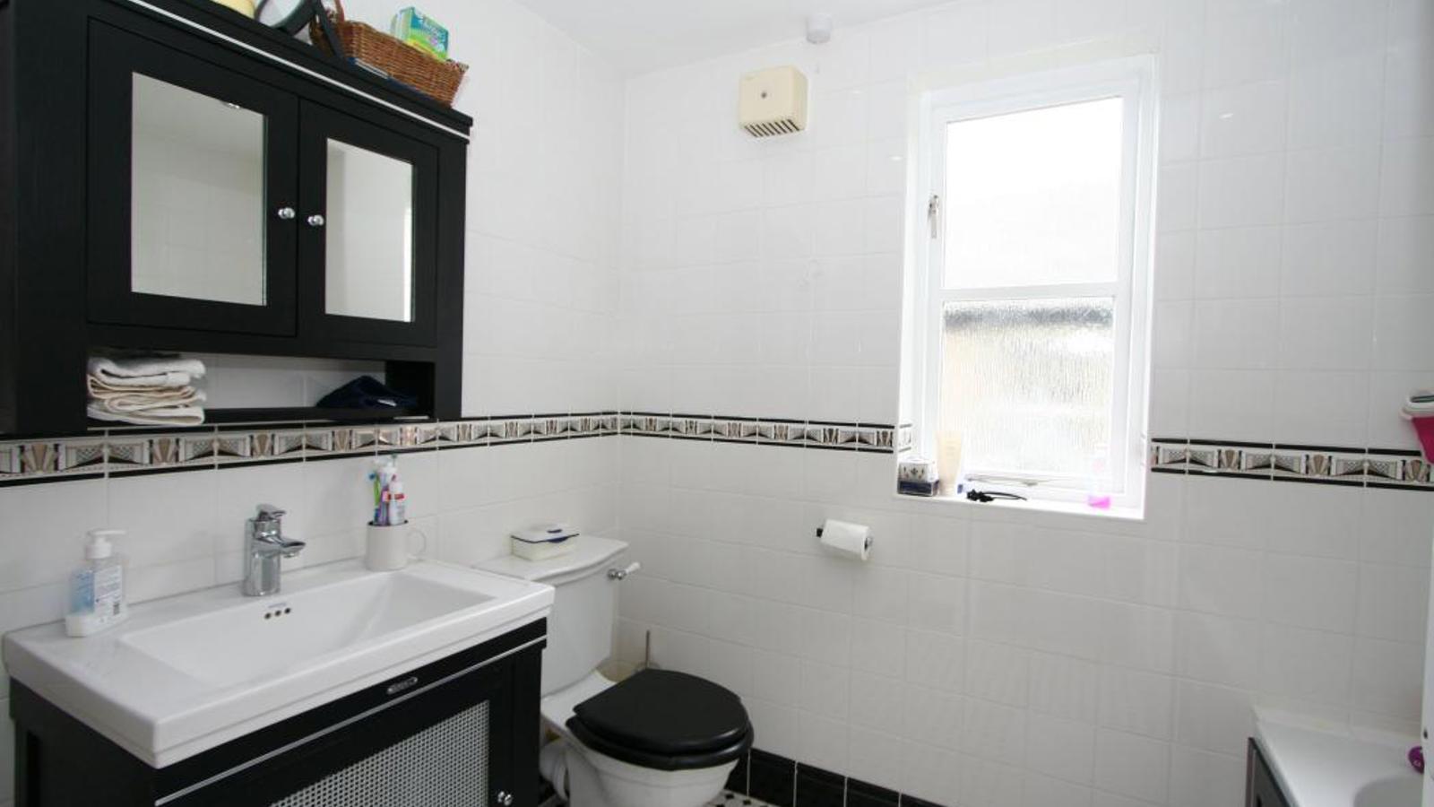 Bathroom.jpg Bathroom