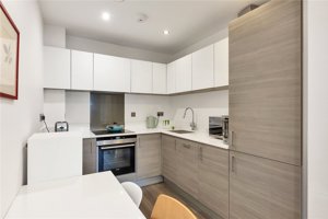 Cambridgeshire, CB1 2FG picture 4