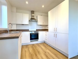 Cambridge, CB1 3FT picture 2