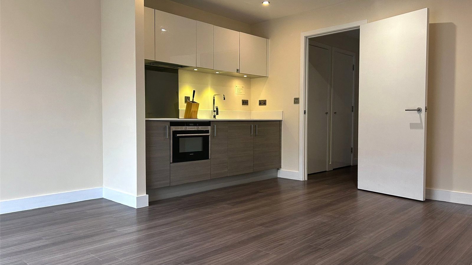 Picture No. 04.jpg Picture No. 04