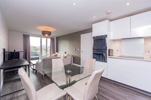 Cambridge, CB2 9BB picture 2