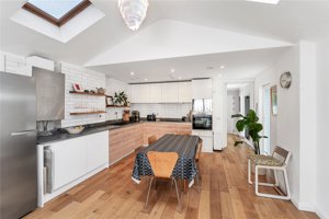 Cambridge, Cambridgeshire, CB2 9PR picture 2