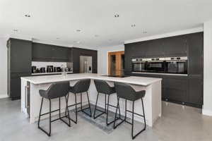 Cambridgeshire, CB2 8AW picture 4