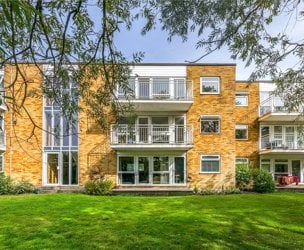 Bishops Court, Trumpington picture 1