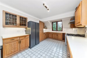 Cambridge, CB2 7TZ picture 3