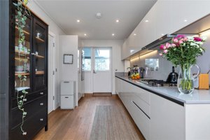 Cambridge, Cambridgeshire, CB2 9BX picture 6