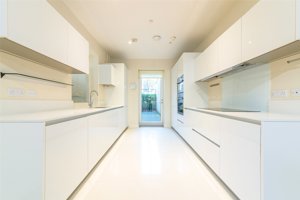 Cambridge, CB2 9DP picture 3