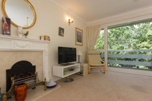 Cambridge, CB2 9HQ picture 2