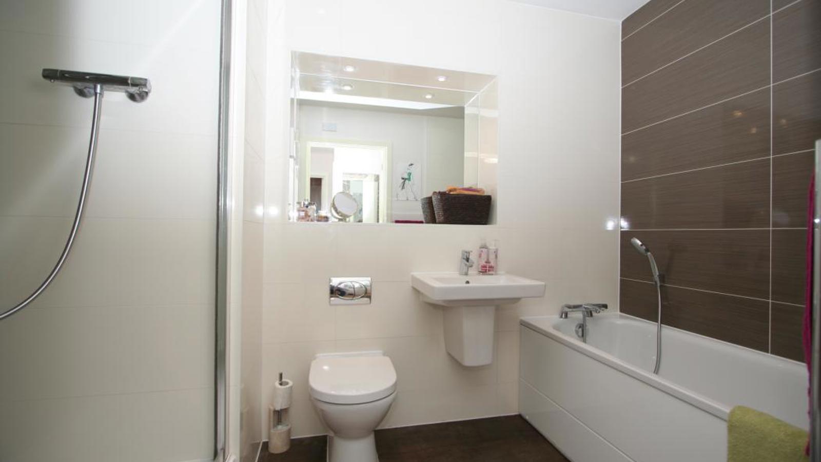 Bathroom.jpg Bathroom