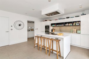 Cambridgeshire, CB2 8ED picture 4