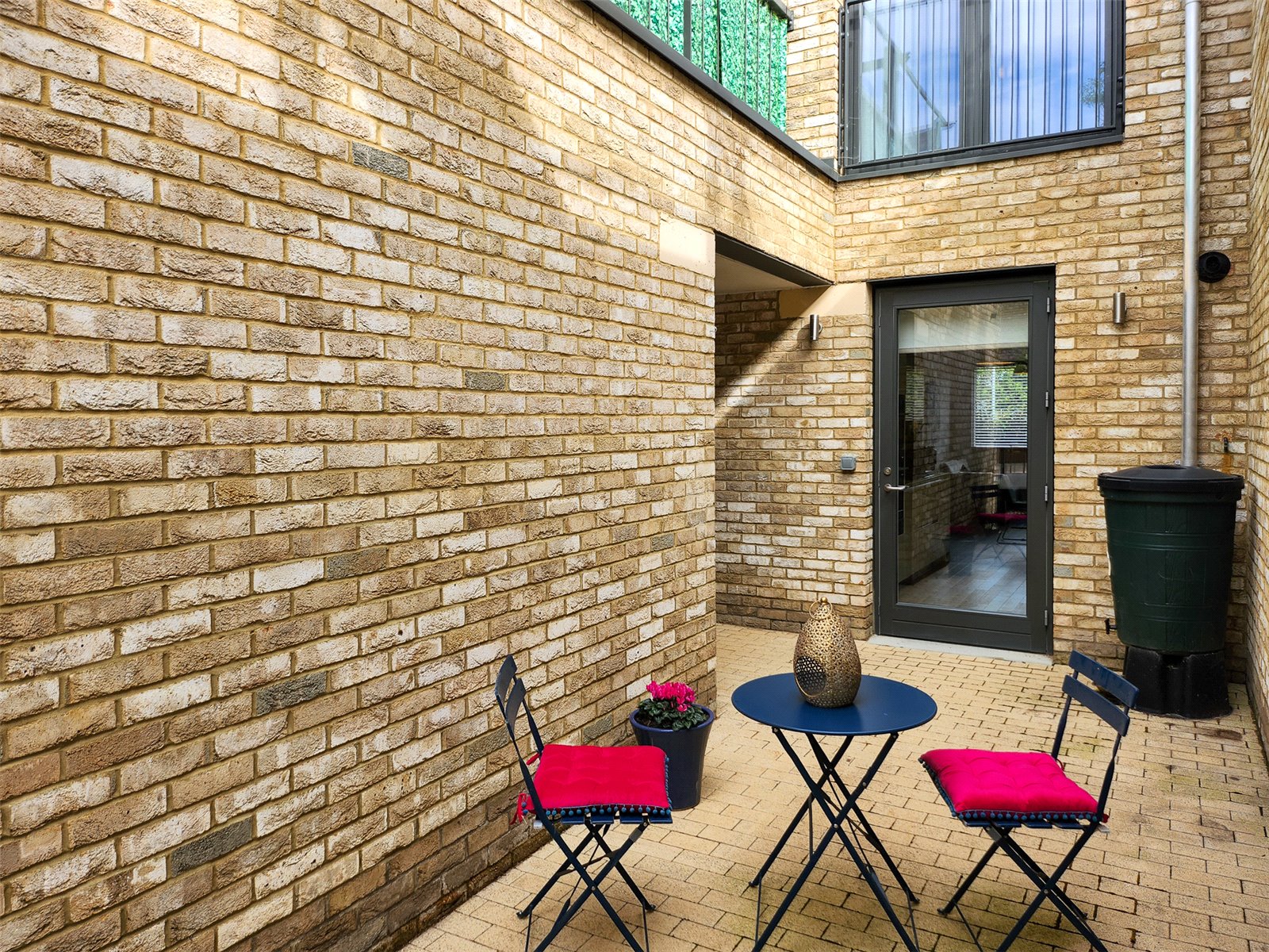 Hawkey Road, Trumpington picture 5