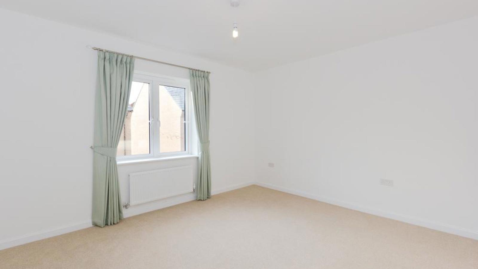 Bedroom.jpg Bedroom