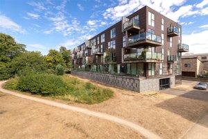 Cambridgeshire, CB2 8BT picture 1