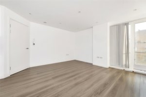 Cambridge, CB2 8RA picture 3