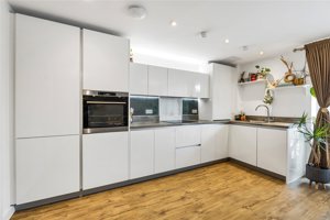 Cambridge, Cambridgeshire, CB2 9GY picture 2