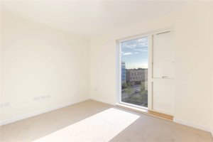 Cambridge, CB2 9DJ picture 6