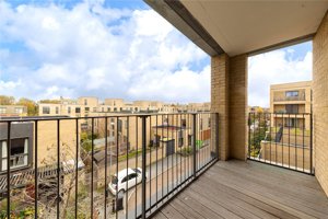 Cambridge, Cambridgeshire, CB2 9DJ picture 1