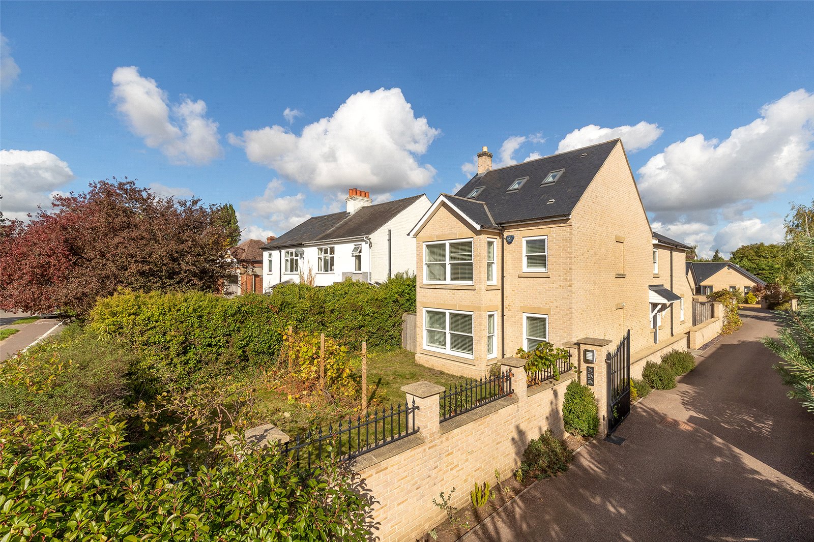 Shelford Road, Trumpington, Cambridge, CB2 9LZ