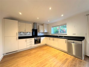 Cambridge, CB2 9AB picture 2