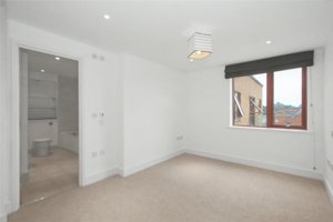 Cambridge, CB2 8PB picture 4