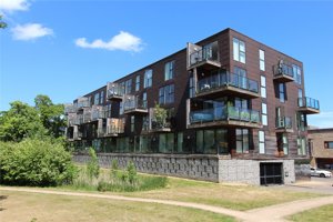 Cambridge, CB2 8BT picture 1