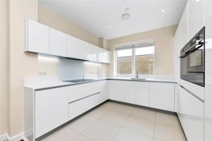 Cambridge, Cambridgeshire, CB2 9DN picture 5