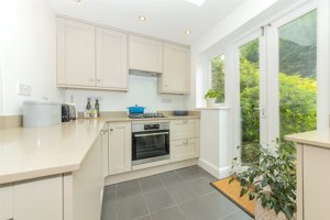 Cambridge, CB21 5ER picture 5