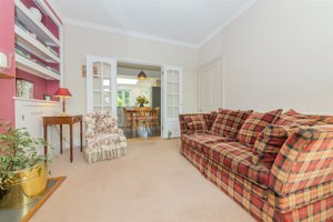 Cambridge, CB21 5ER picture 3