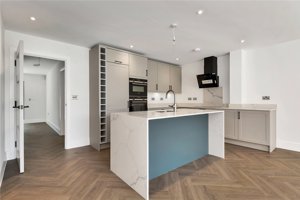 Cambridge, CB22 5HJ picture 2