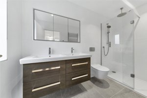 Cambridge, CB22 5DG picture 6