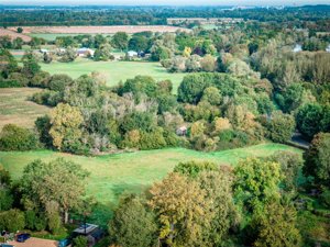 Woodland Off Shelford Road, Whittlesford picture 2