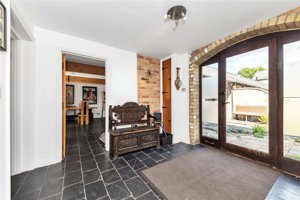 Cambridge, Cambridgeshire, CB23 7AL picture 6