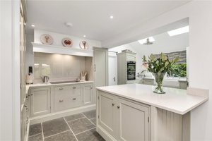 Cambridge, Cambridgeshire, CB24 5PQ picture 2