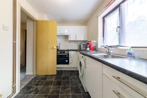 Cambridge, Cambridgeshire, CB24 6BE picture 3