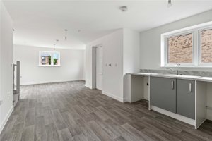 Cambridge, Cambridgeshire, CB24 1EX picture 1