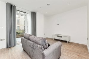 Cambridgeshire, CB3 1BU picture 4