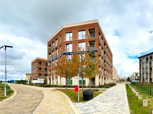 Eddington, Cambridge, CB3 1BU picture 1