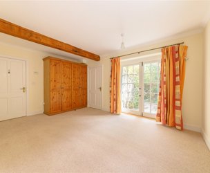 Burnt Close, Grantchester picture 6