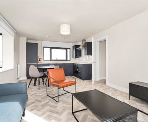 Evolution Court, Cambridge picture 5