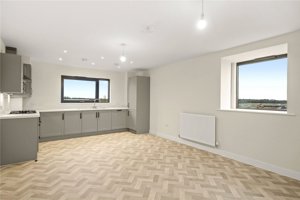 Cambridgeshire, CB3 0UN picture 4