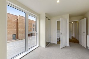 Cambridgeshire, CB3 0XX picture 4