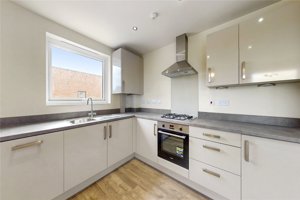 Cambridgeshire, CB3 0XX picture 3