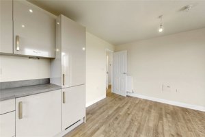 Cambridgeshire, CB3 0XX picture 5