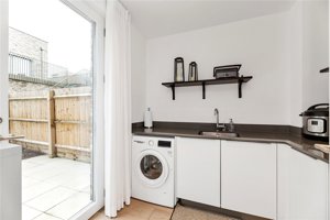 Cambridgeshire, CB3 1AW picture 5