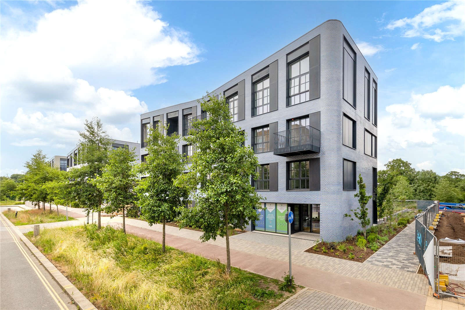 Knights Park, Eddington Avenue picture 2